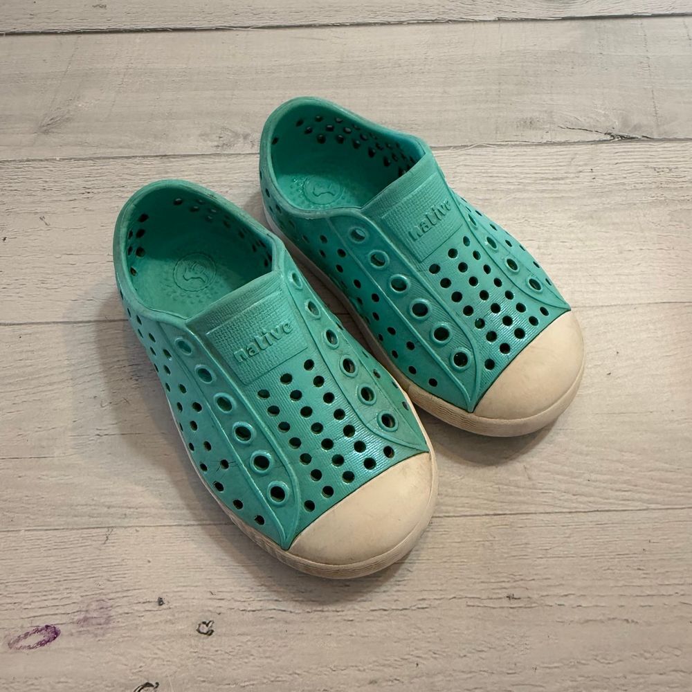 Native‎ kids aqua blue shoes child 6